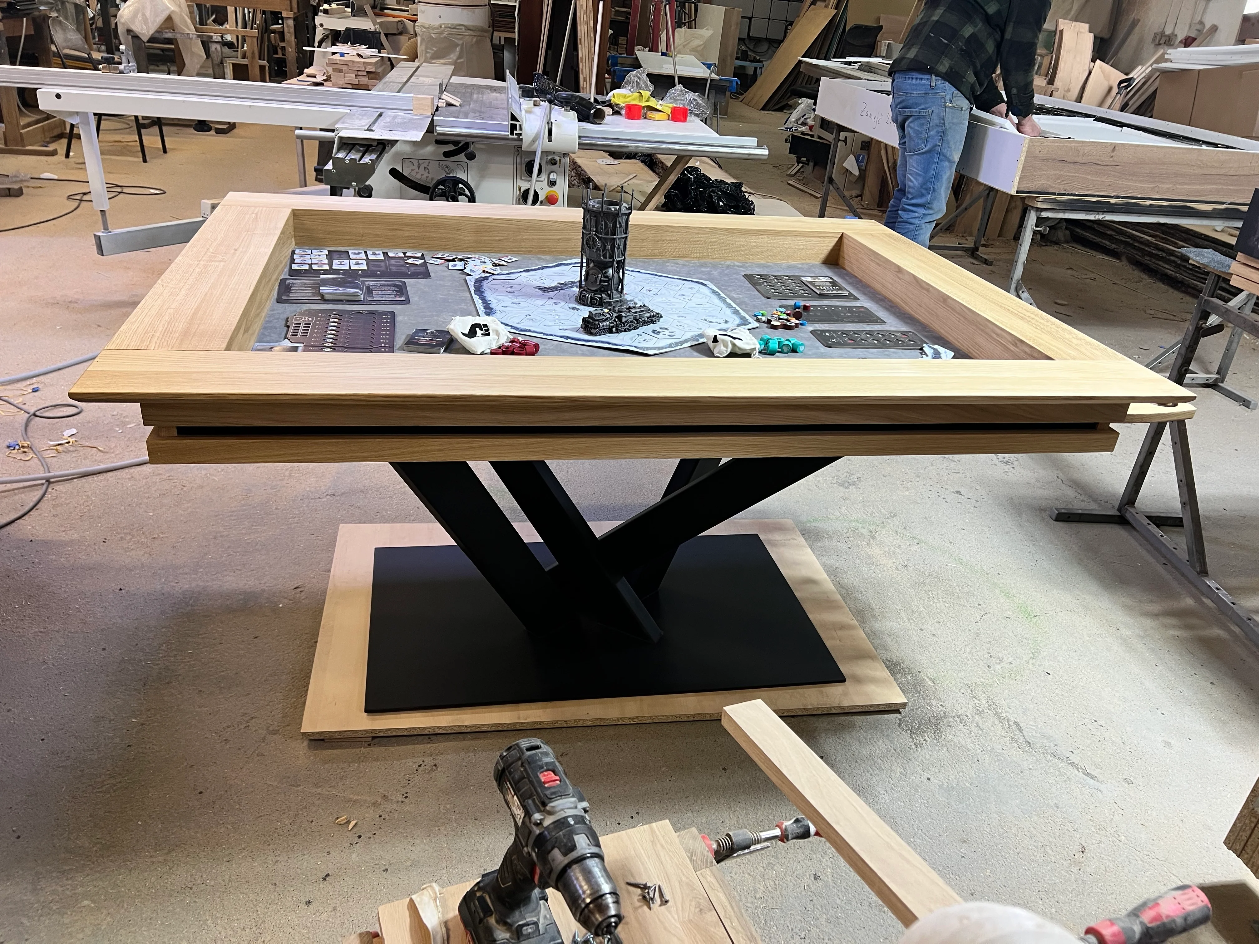 Stronghold™ Metal Pedestal Base – legs - Image 3